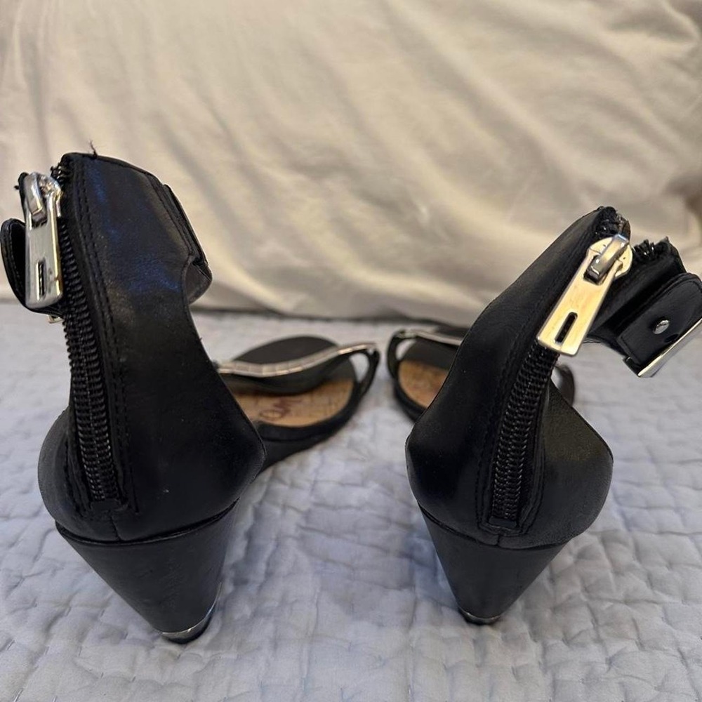 Size 10 Black leather Sam Edelman wedge zip up (ankle strap is adjustable) heels - Picture 3 of 6